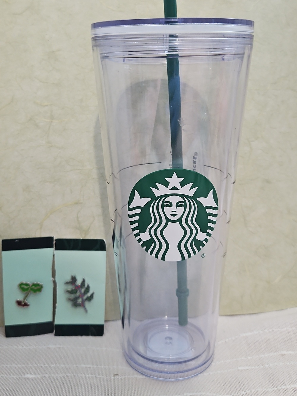 Starbucks Clear Tumbler with Green Logo and Straw + 2 Barista Pins